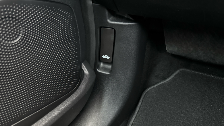 Ford Fiesta 1.1 Zetec 3dr Petrol Hatchback